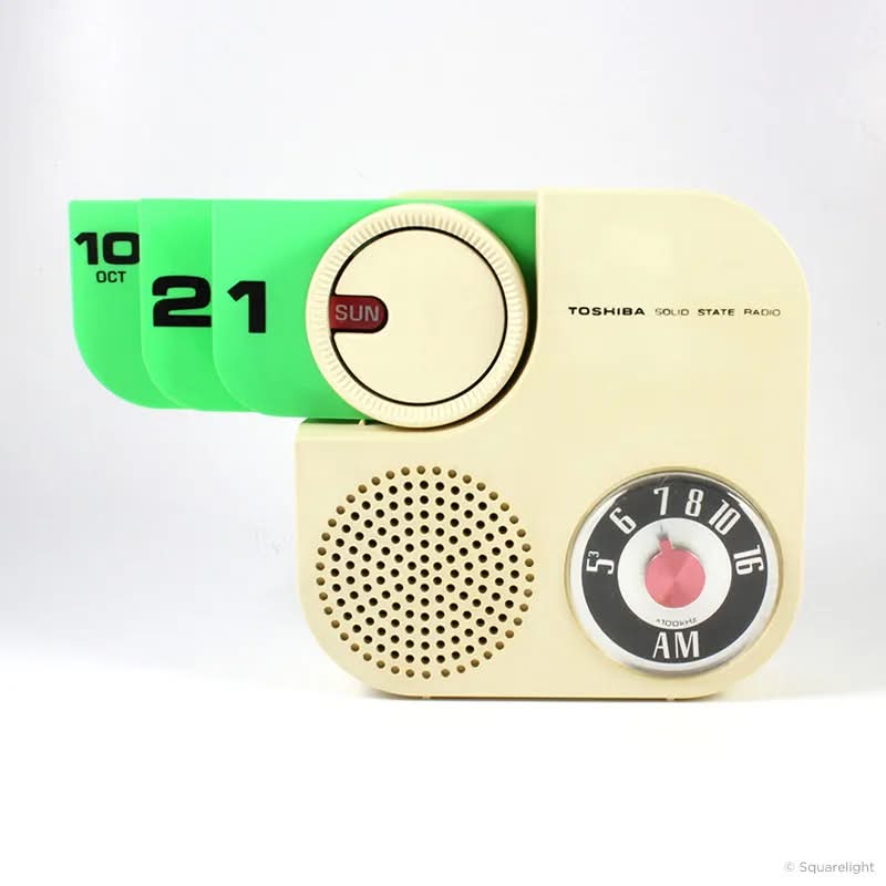 Toshiba RP-13 Calendar Radio (1974)