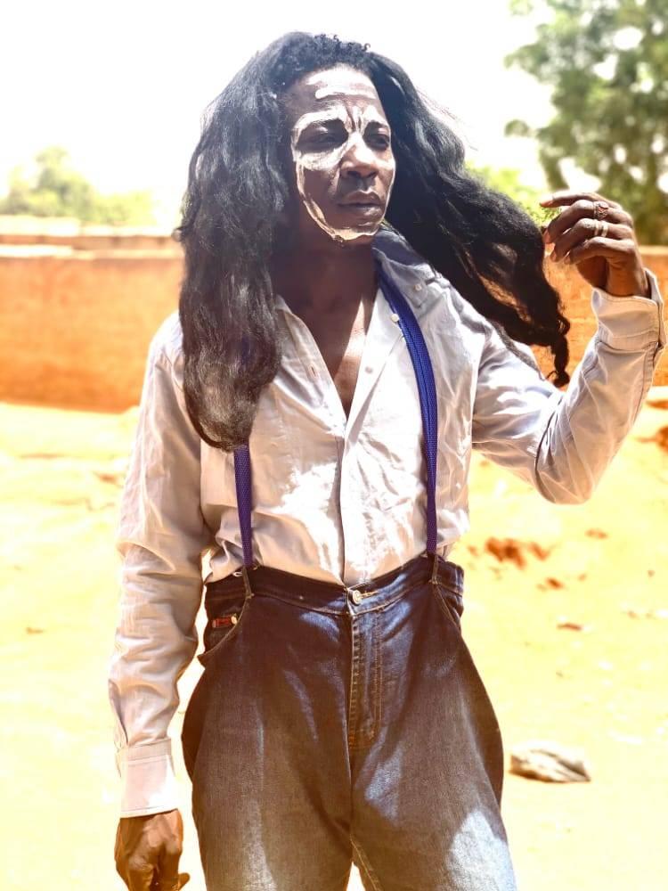 Taximan 2🤣🤣💔 Issa L’humoriste | By Jeune Rich Fayçal | Facebook