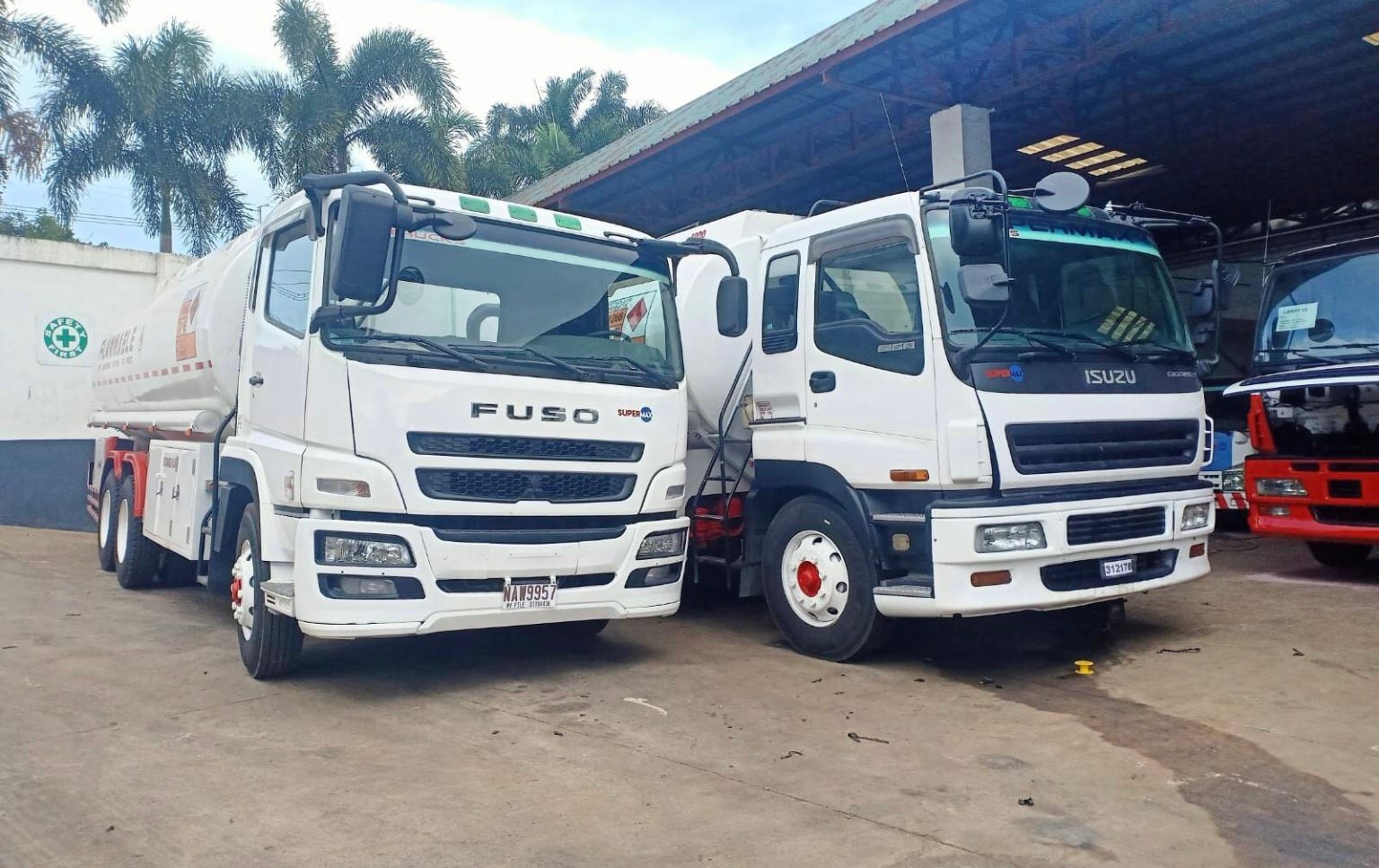 Fuel tanker trucks | Silang