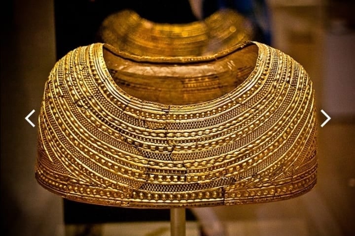 Magic golden cap from The Wizard of Oz