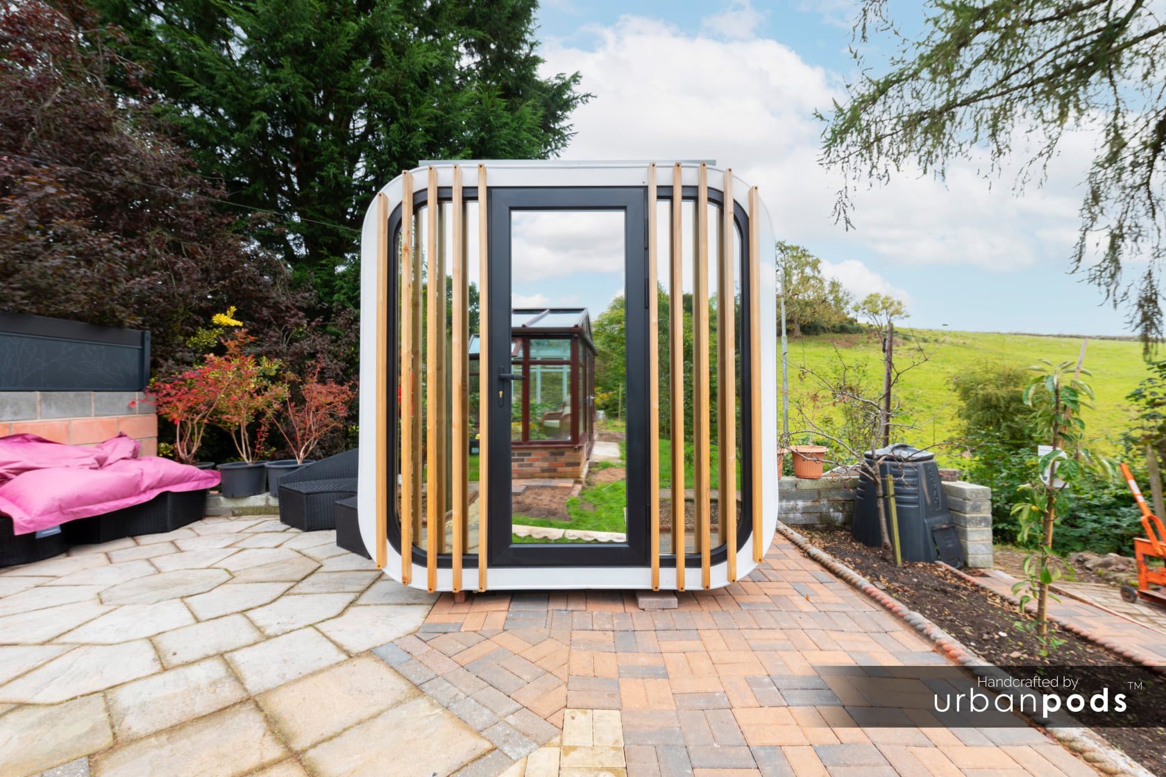 SOLAR office pods
