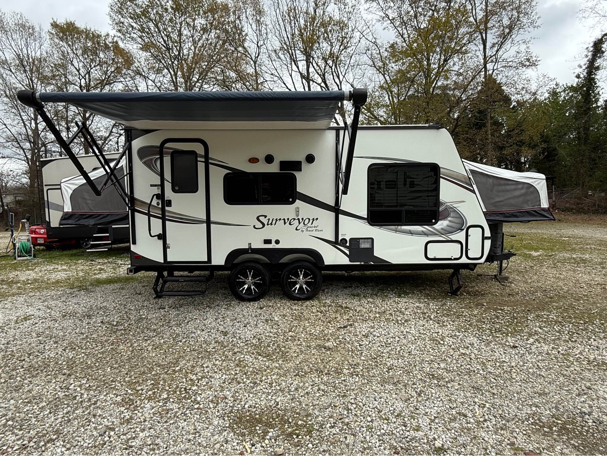 2013 Forest River Surveyor Hybrid Travel Trailer 22 feet long - RVs ...