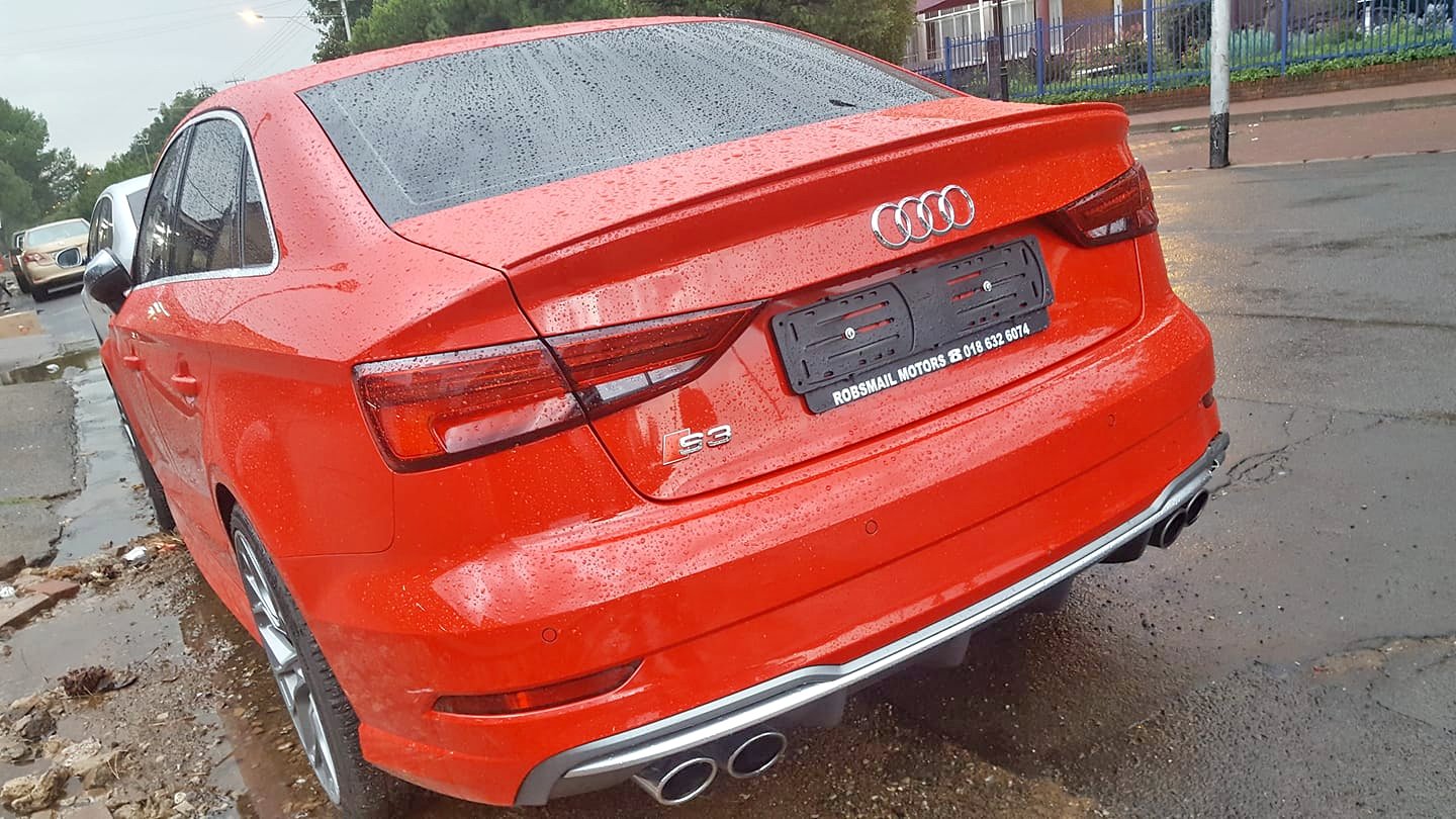 S3 engine + 3 seats and exhausts Car Engines & Engine Parts