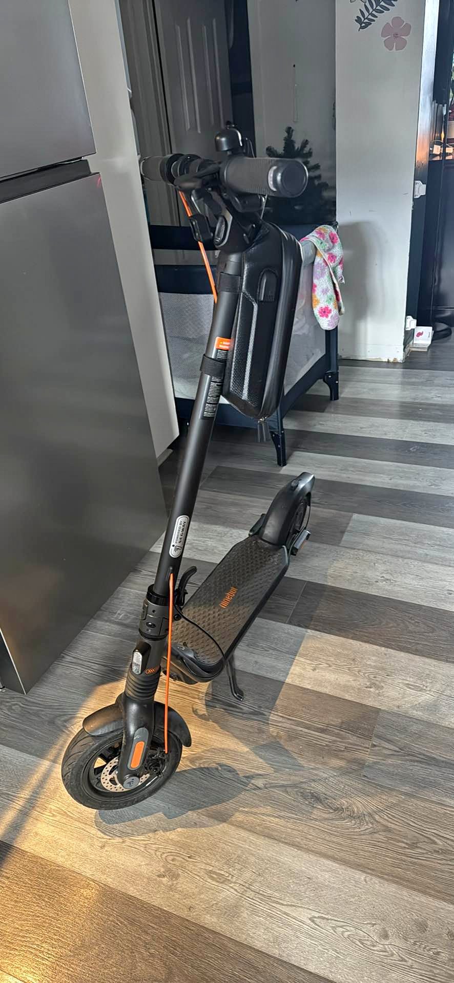 Trottinette électrique F2 Pro Segway F2 PRO