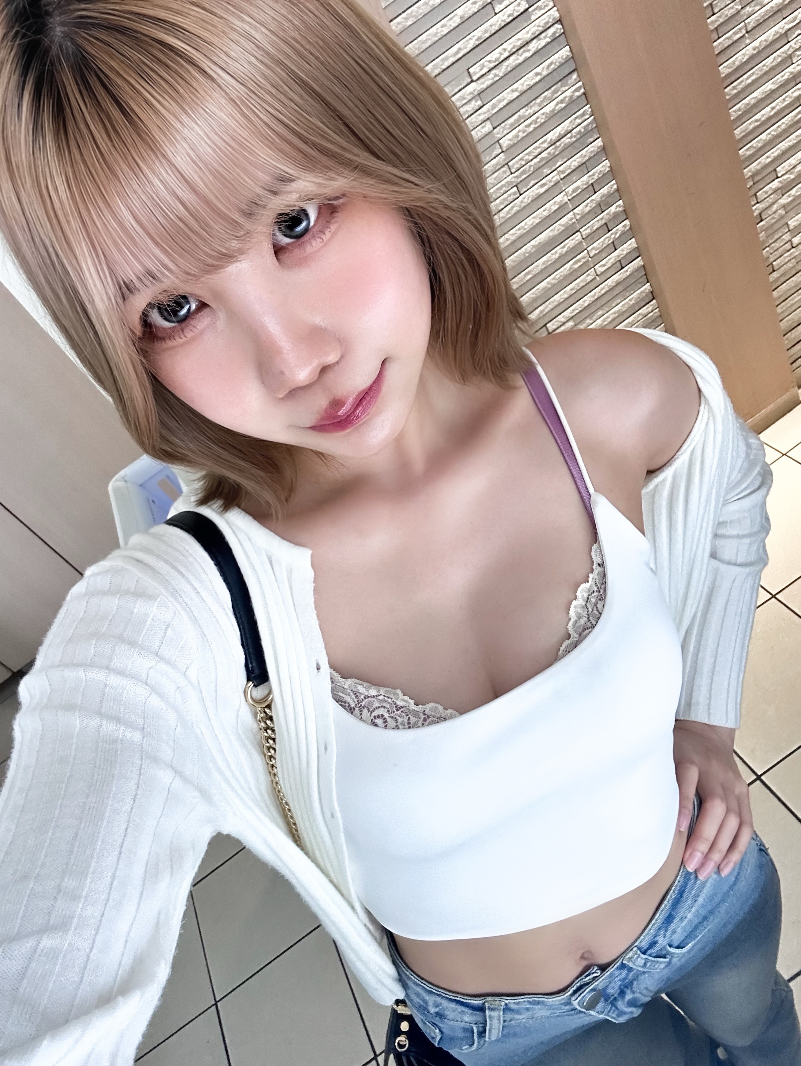 Hana•花 (@HanaWawwa) • Facebook