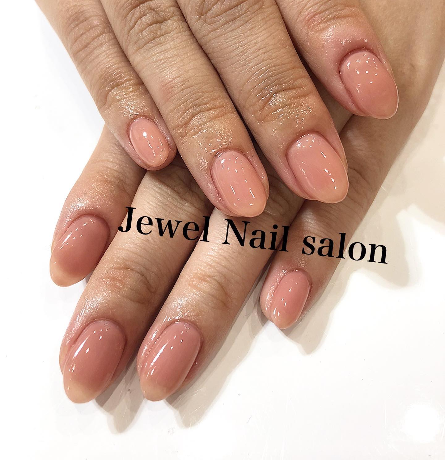 Jewelnailsalon ヌーディーカラー ワンカラーはカラー次第でオシャレ系にも綺麗系にもなれますよ 福岡 Fukuoka ニュアンスネイル ジェル ジェルネイル ネイル ワンカラー 夏ネイル デザインネイル オフィスデザイン Nail ネイルサロン ニュアンスネイル