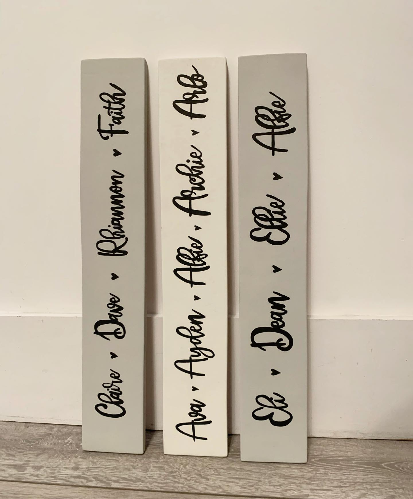 Happy Friday 💫 - Names sign only £20... - Squiggles By J & E | Facebook