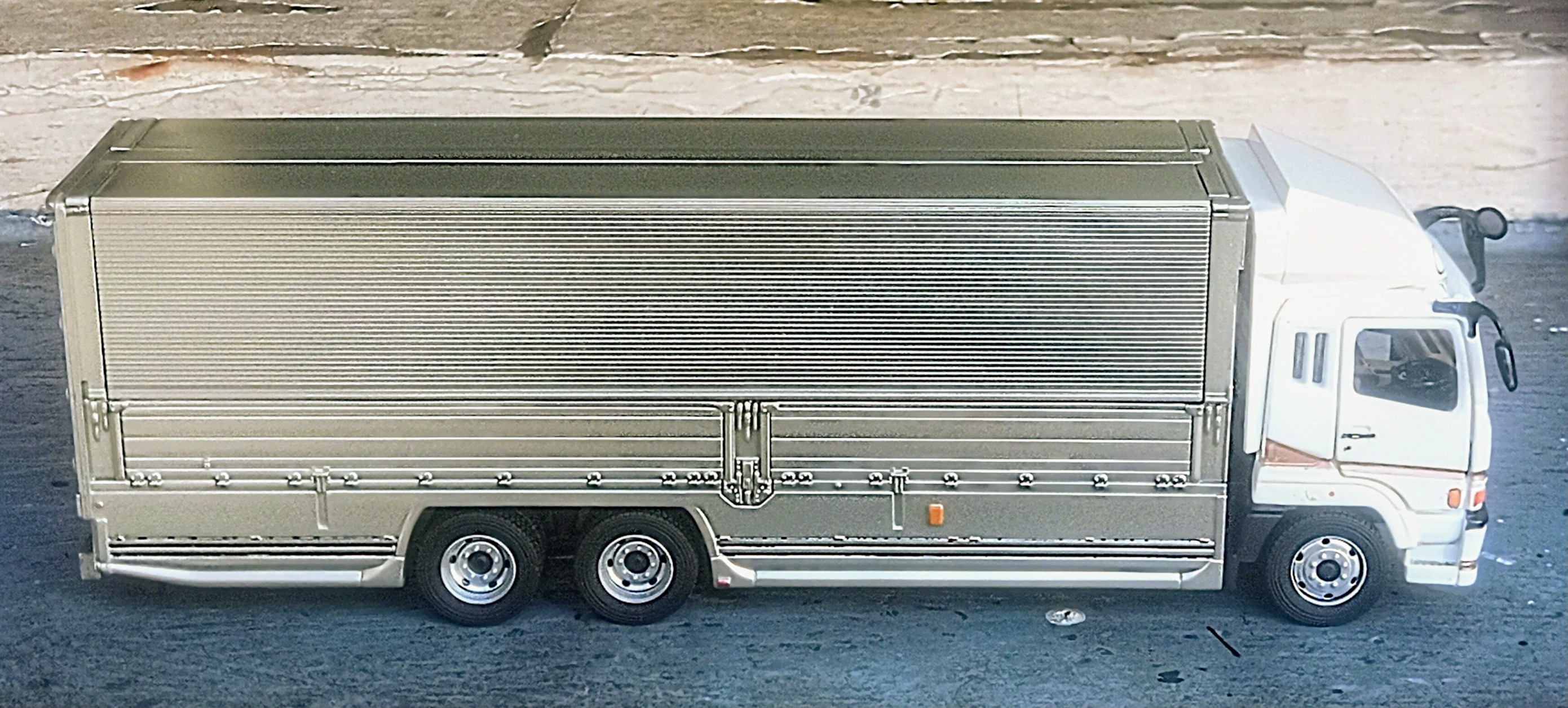 Our 2nd version of the Mitsubishi Fuso Super Great is the official
