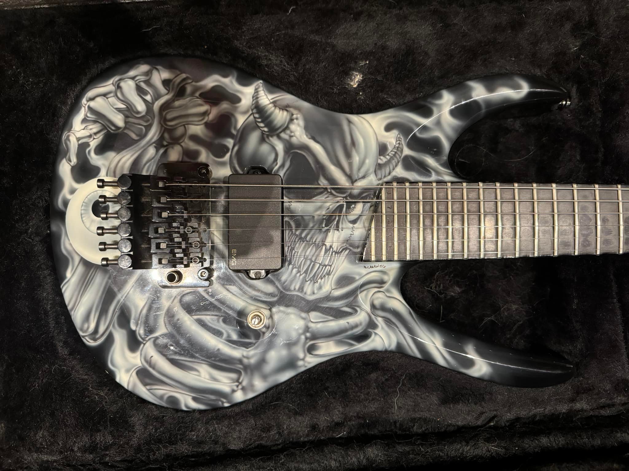 2003 Jackson Custom Shop Legend of Zelda Guitar