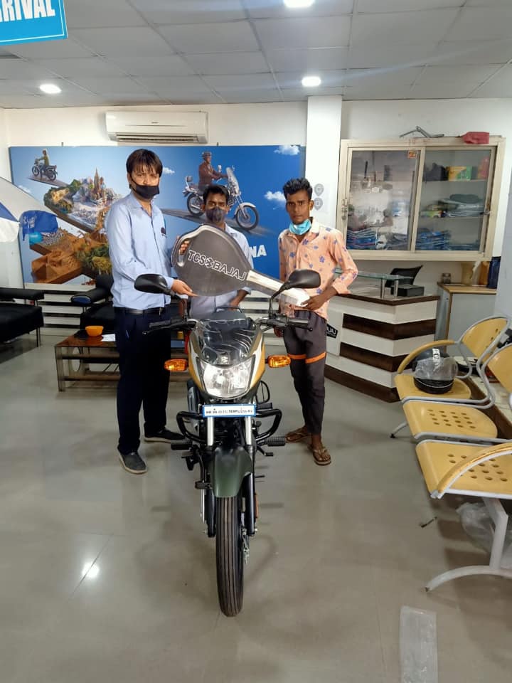 TCS BAJAJ - Congratulations Mr. Julfekar bought #Bajaj CT... | Facebook