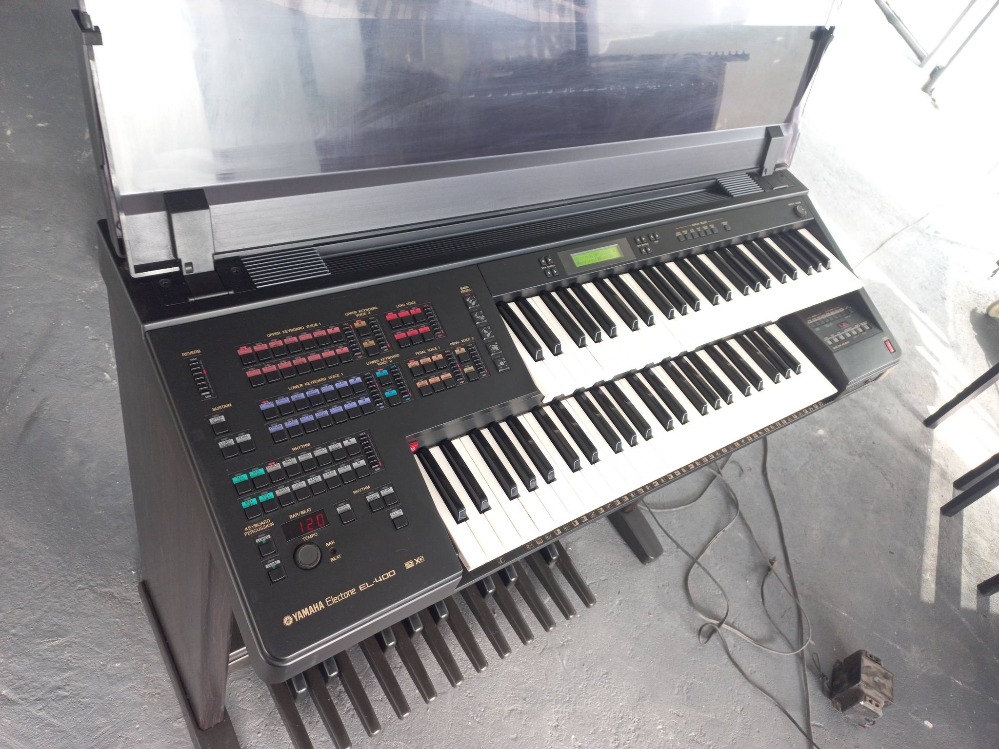 For Sale! Yamaha Electone EL-400 Organ 62,000 php only In good