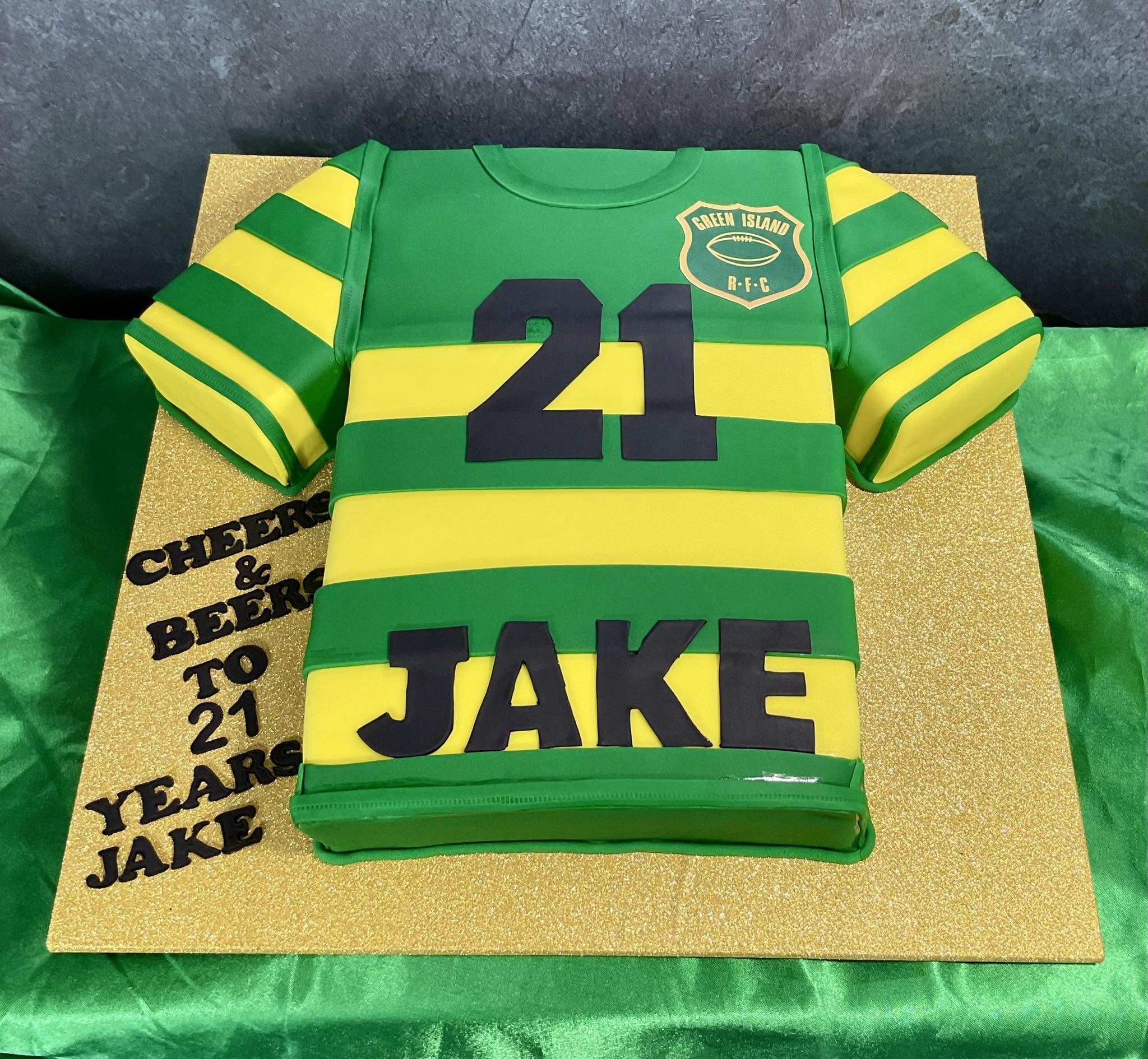 Bakes - Nope, not an Awatere Rugby Club jersey cake. This is a Green ...