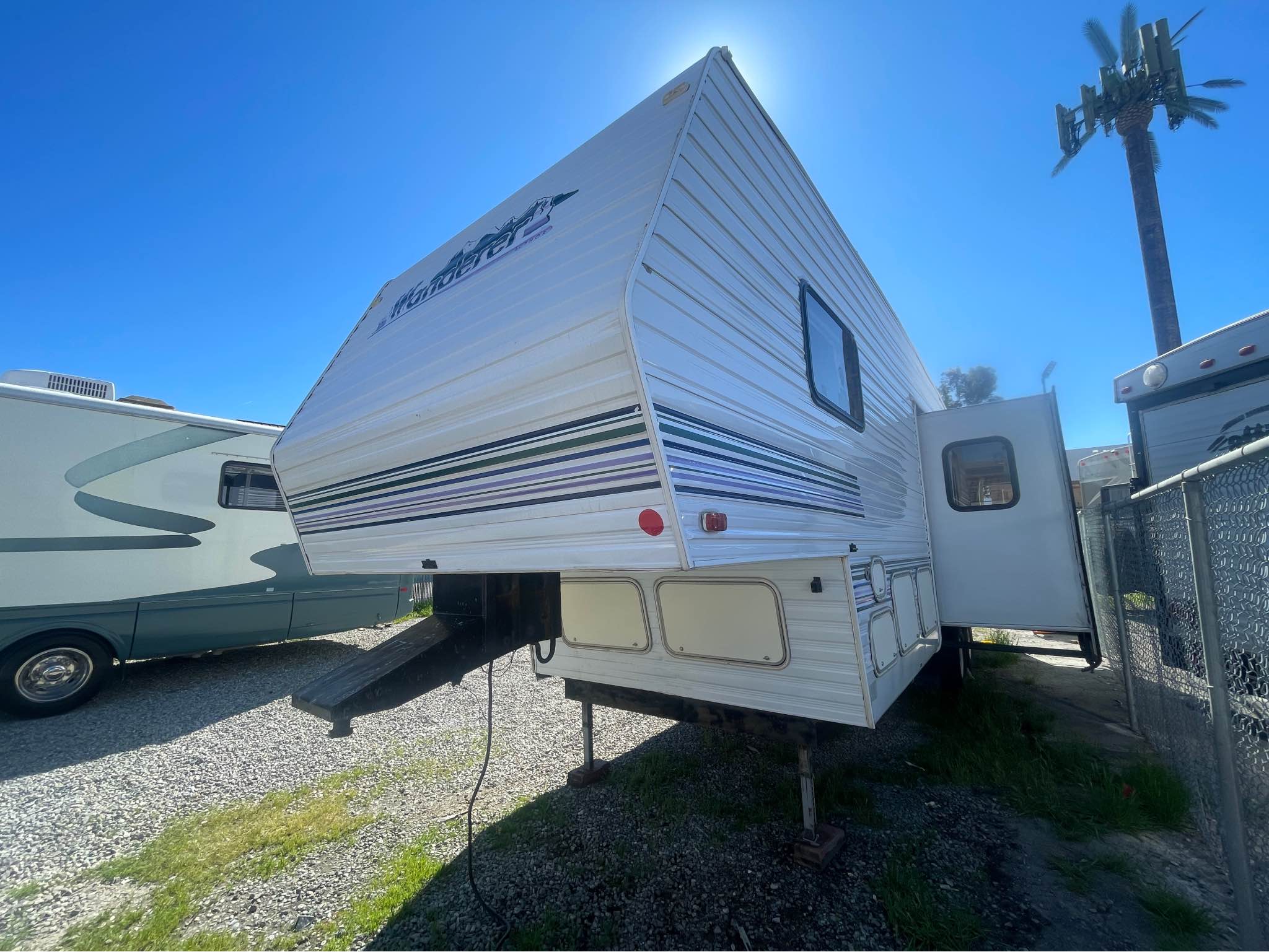 1999 Thor Motor Coach wanderer 28ft w/ super slide out - RVs & Campers ...