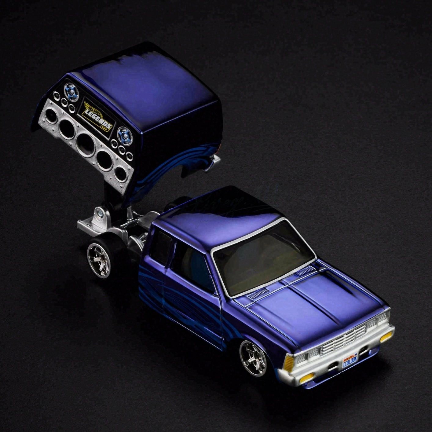 POSABLE BED ANYONE? Hot Wheels RLC 1986 Nissan 720 King Cab