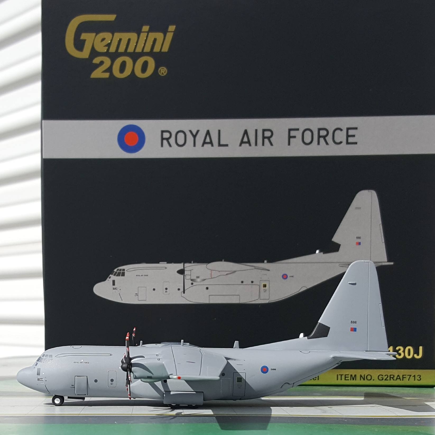 GeminiJets 1:200 scale C-130H Hercules model