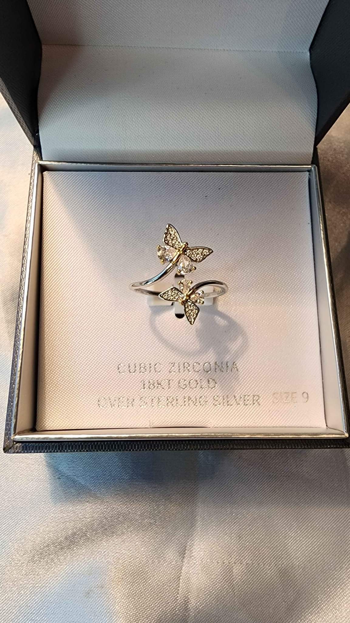 Primrose 18k gold plated butterfly ring - Rings | Facebook Marketplace ...