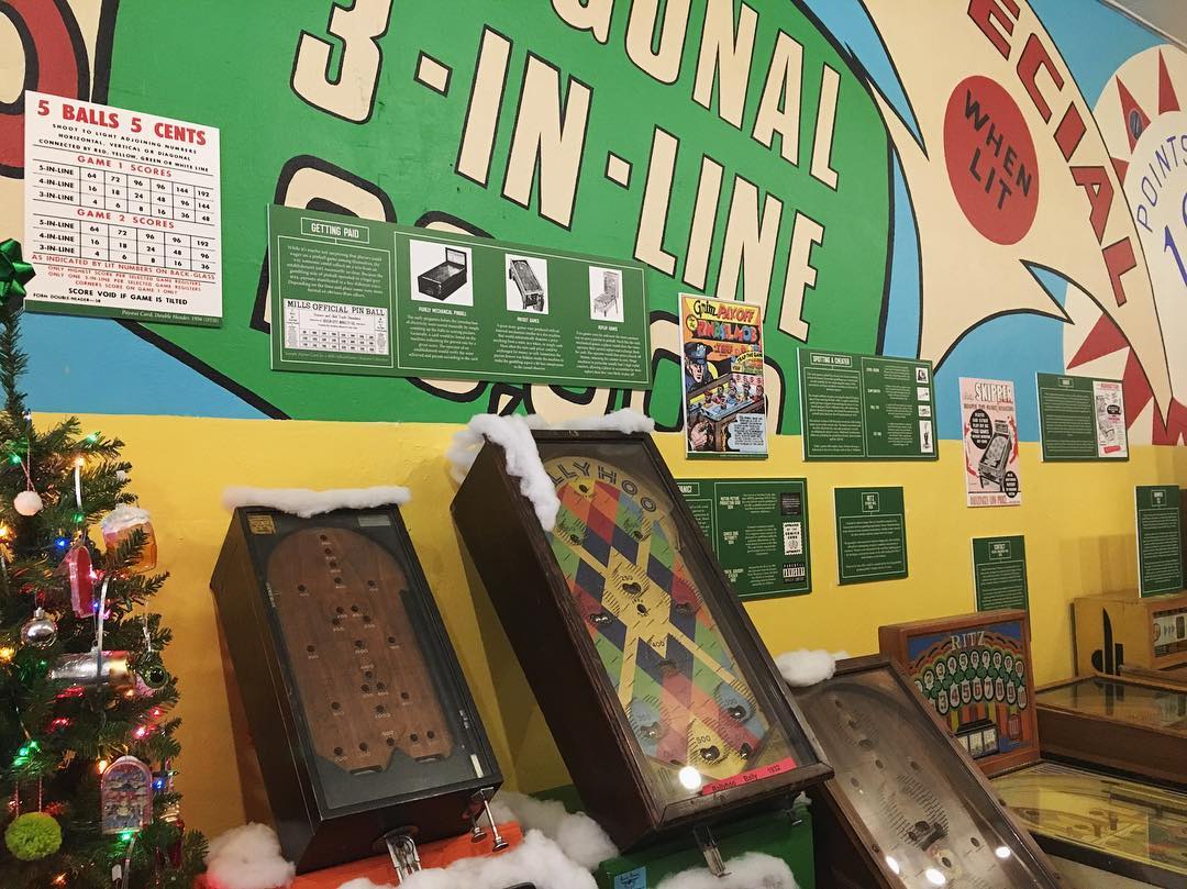 Humpty Dumpty from 1947. First game with flippers and it had 6! My