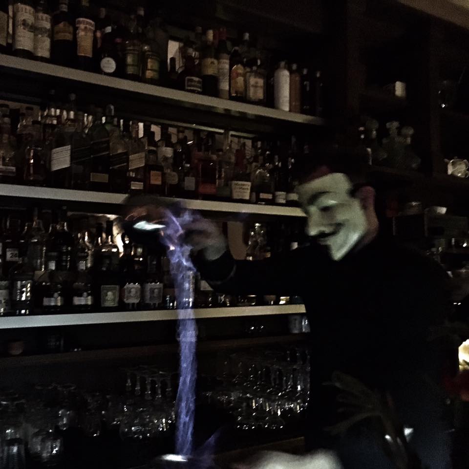 林業軒 YHL - 前陣子跟太太在布拉格，在友人的推薦下去了一家酒吧 - Anonymous Bar。 酒吧以電影... | Facebook