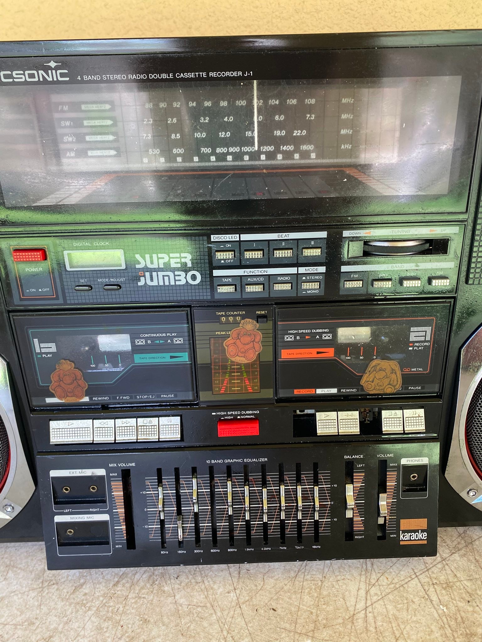 Vintage Tecsonic J1 super jumbo radio cassette player