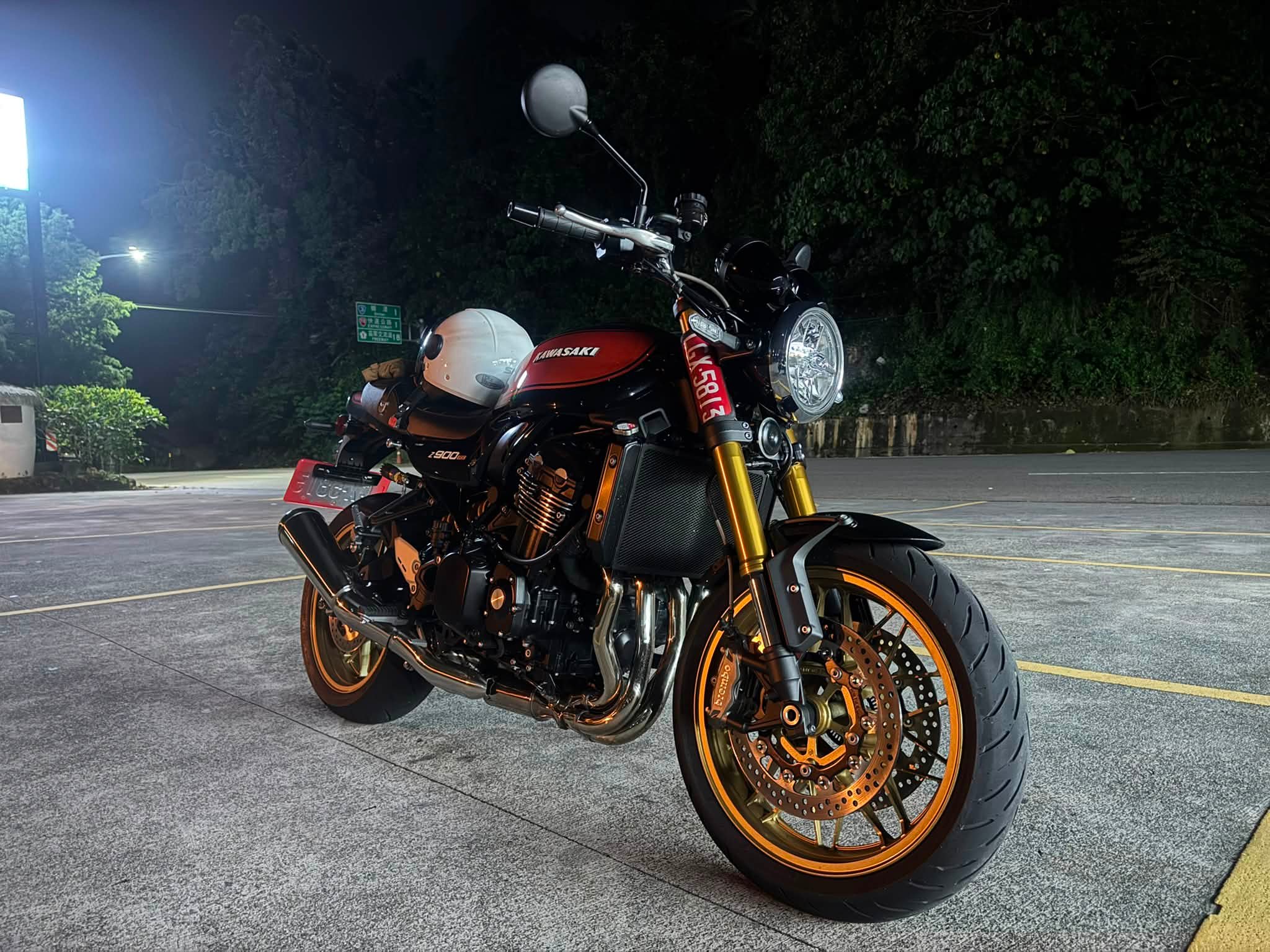 日本語を勉強している台湾人です 20歳208ヶ月（？） 台湾でScramblerXE