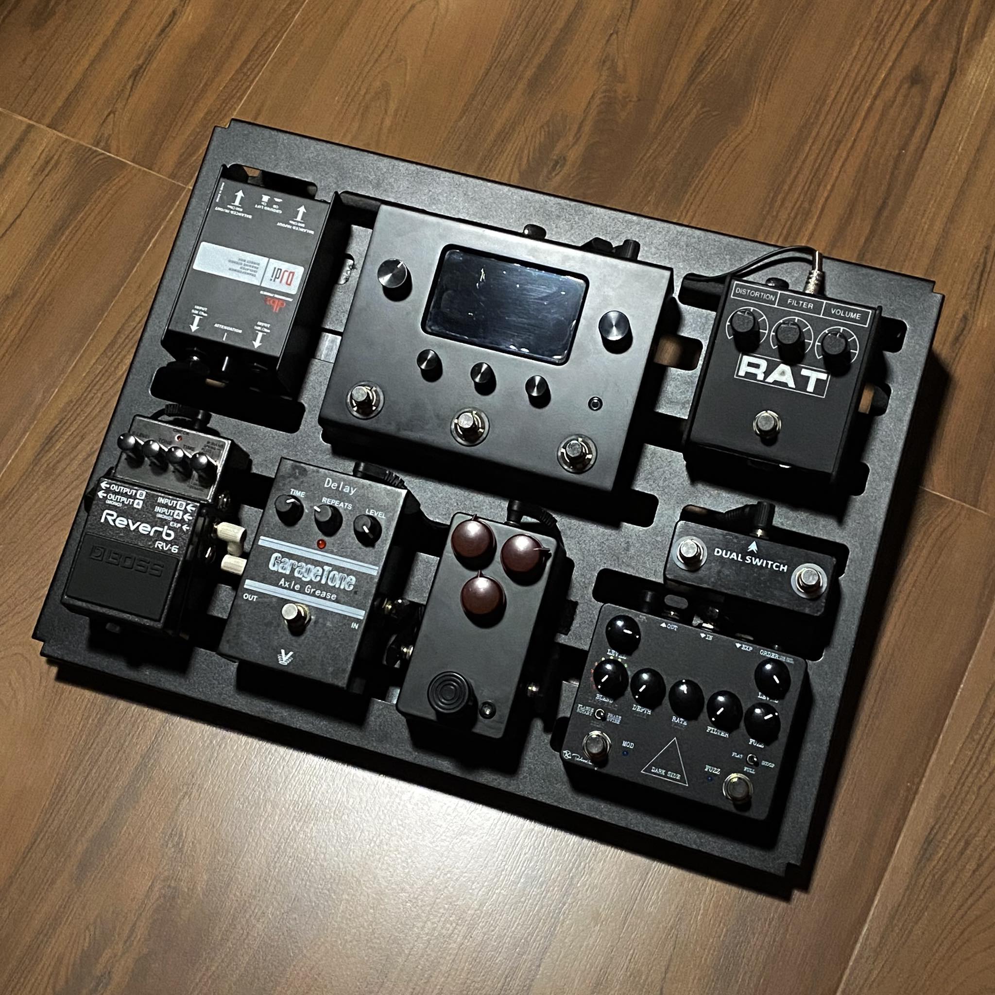 I spray painted Ampero ii stomp black to match the other pedals