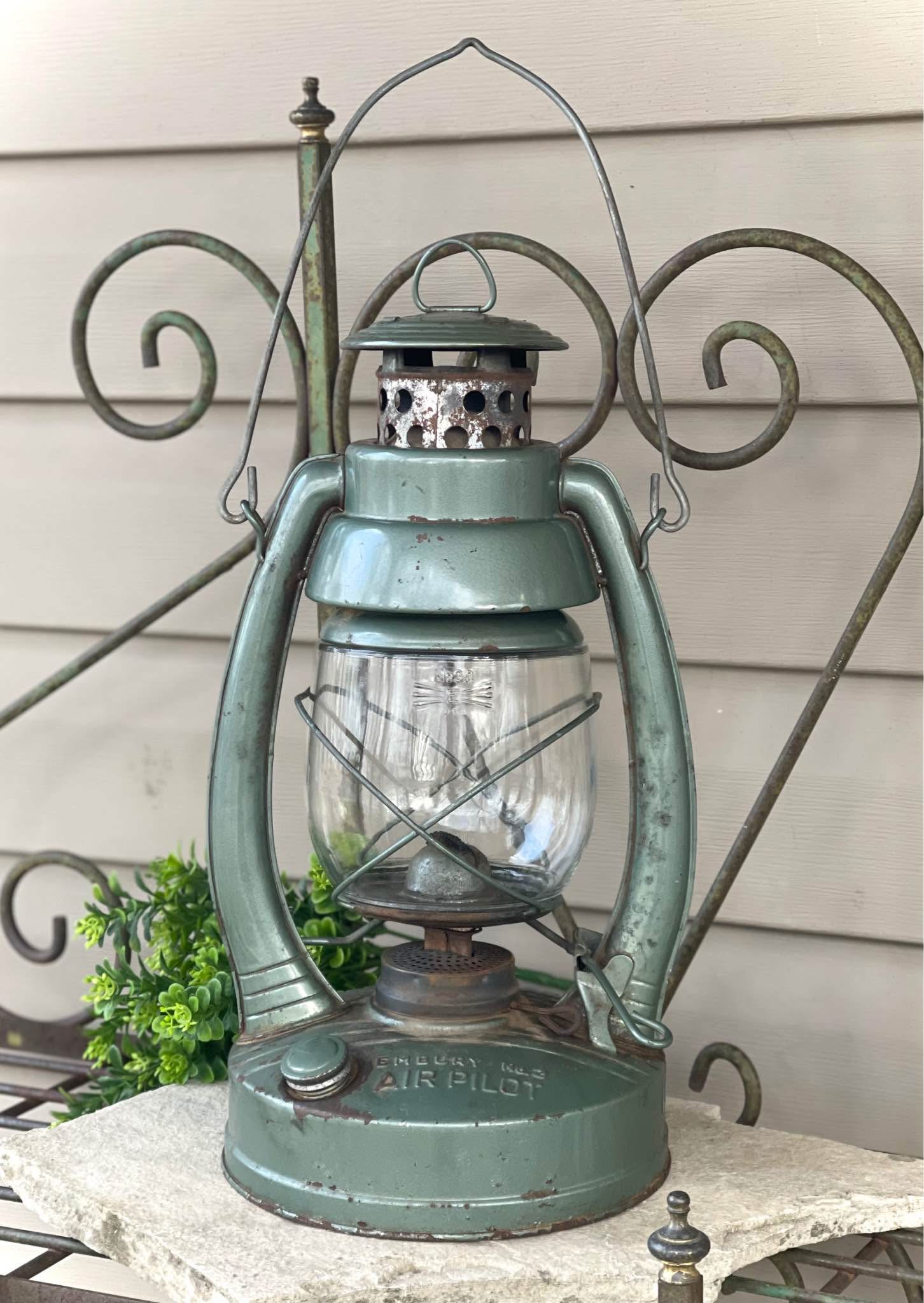 Restoring an Embury No.2 air pilot lantern