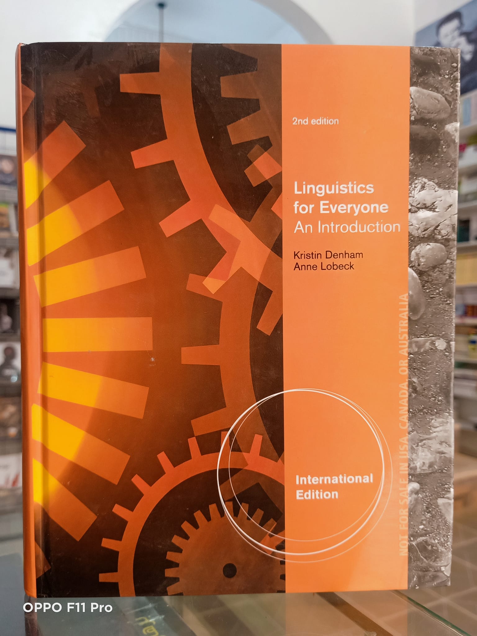 Introduction to psycholinguistics book by Julie Sedivy