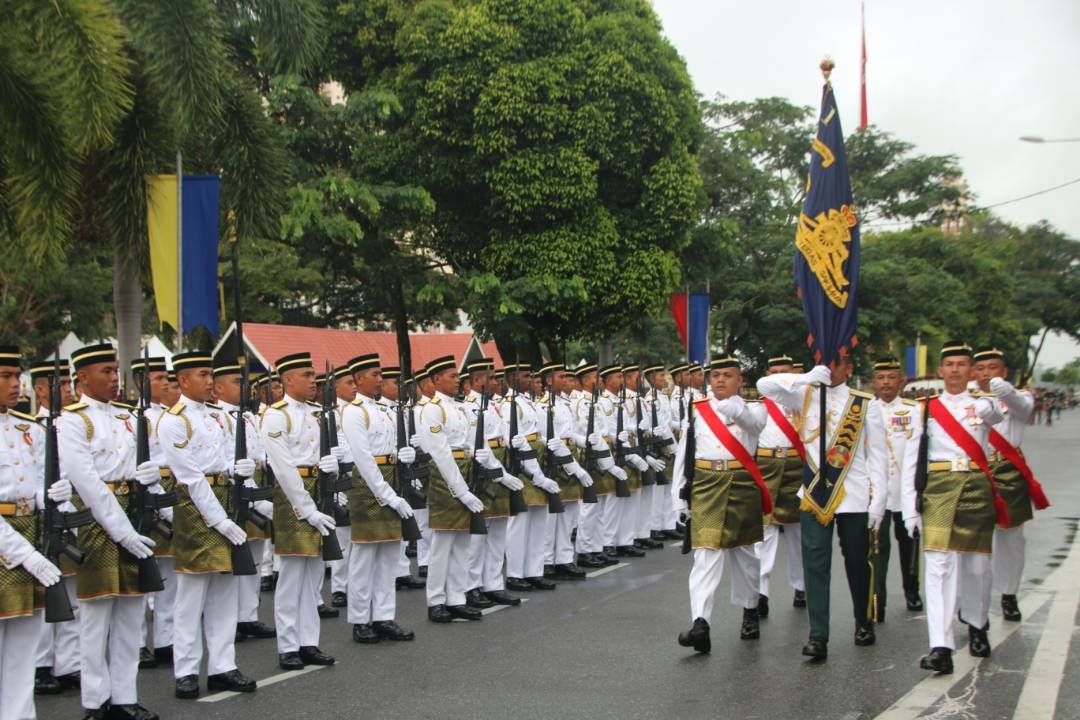 Perbarisan HUT Keputeraan... - Berita Tentera Darat Malaysia