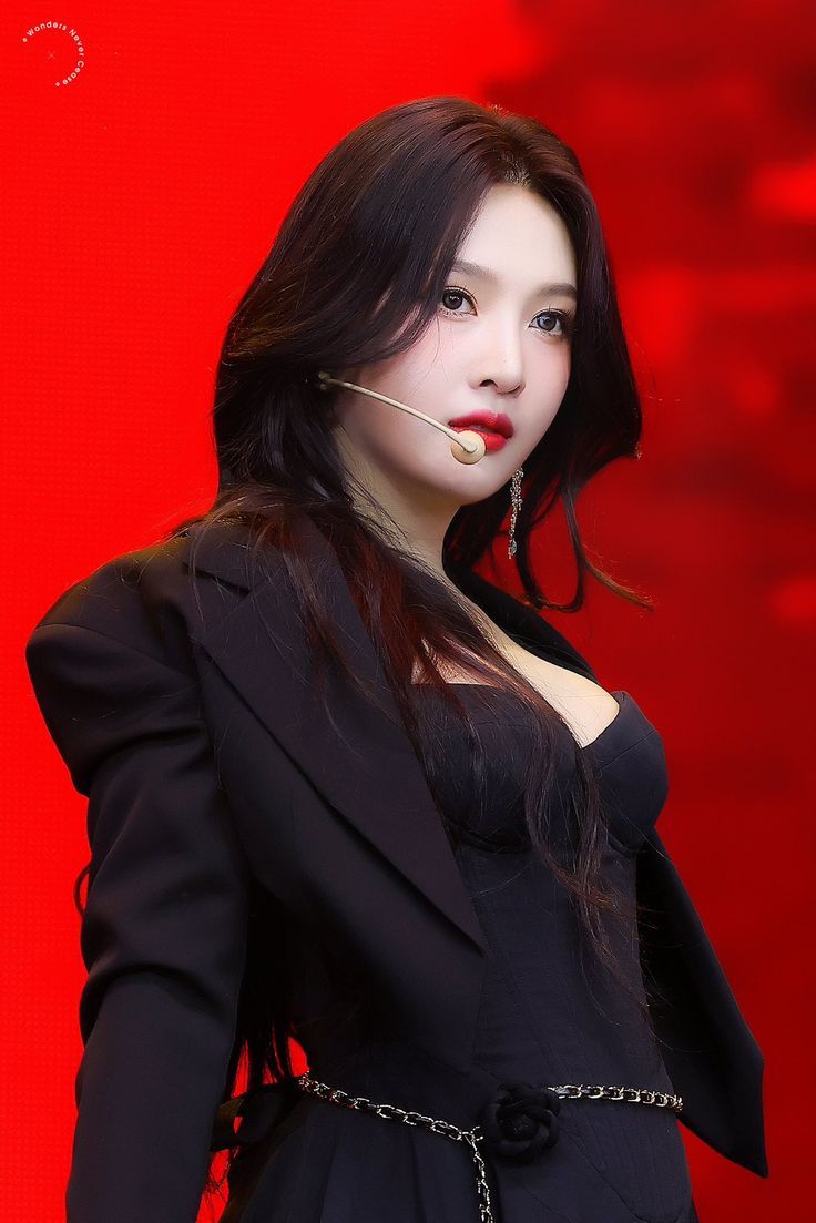 Red Velvet 'Cosmic' Midnight sun - When the stars align : JOY