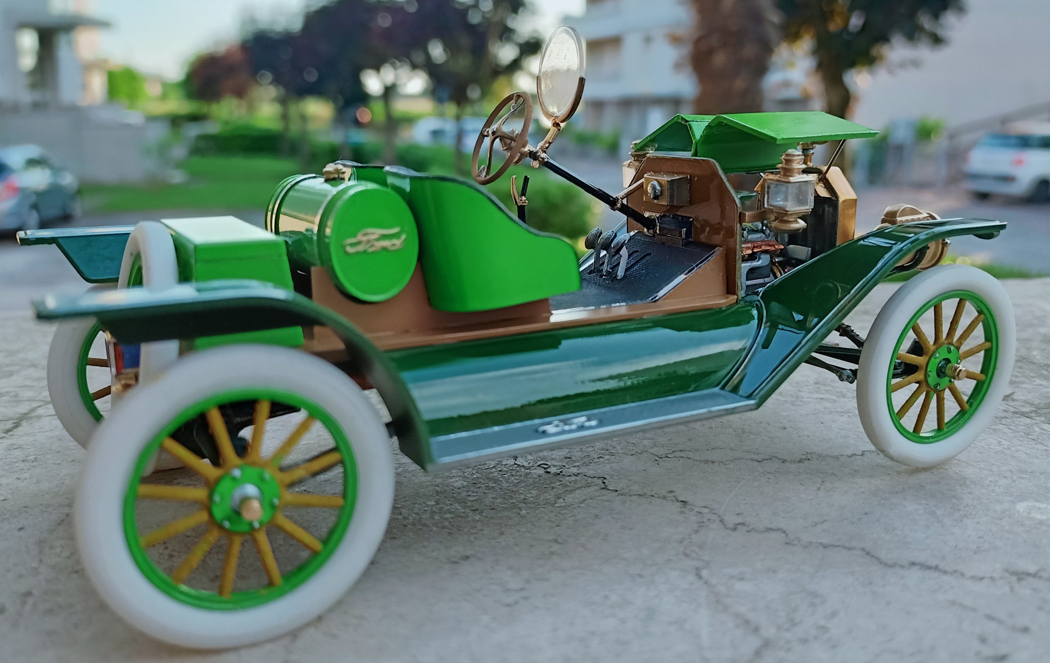 ICM 24002 – Maquette Ford T 1910 Au 1/24 – Kit Voiture Classique Américaine à Monter Pour Passionnés D'histoire Auto