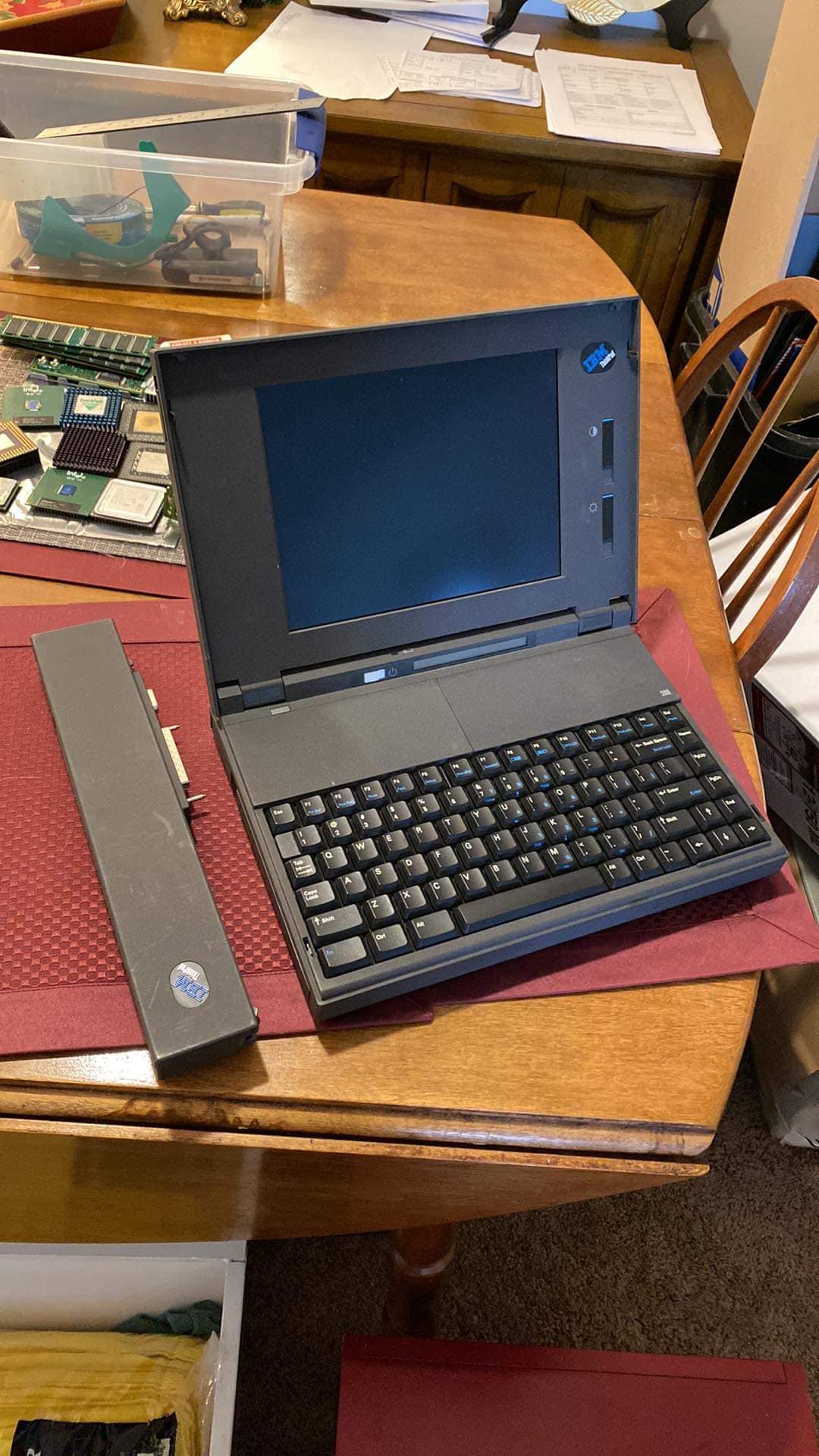IBM WorkPad c3. Only works in the cradle. :(