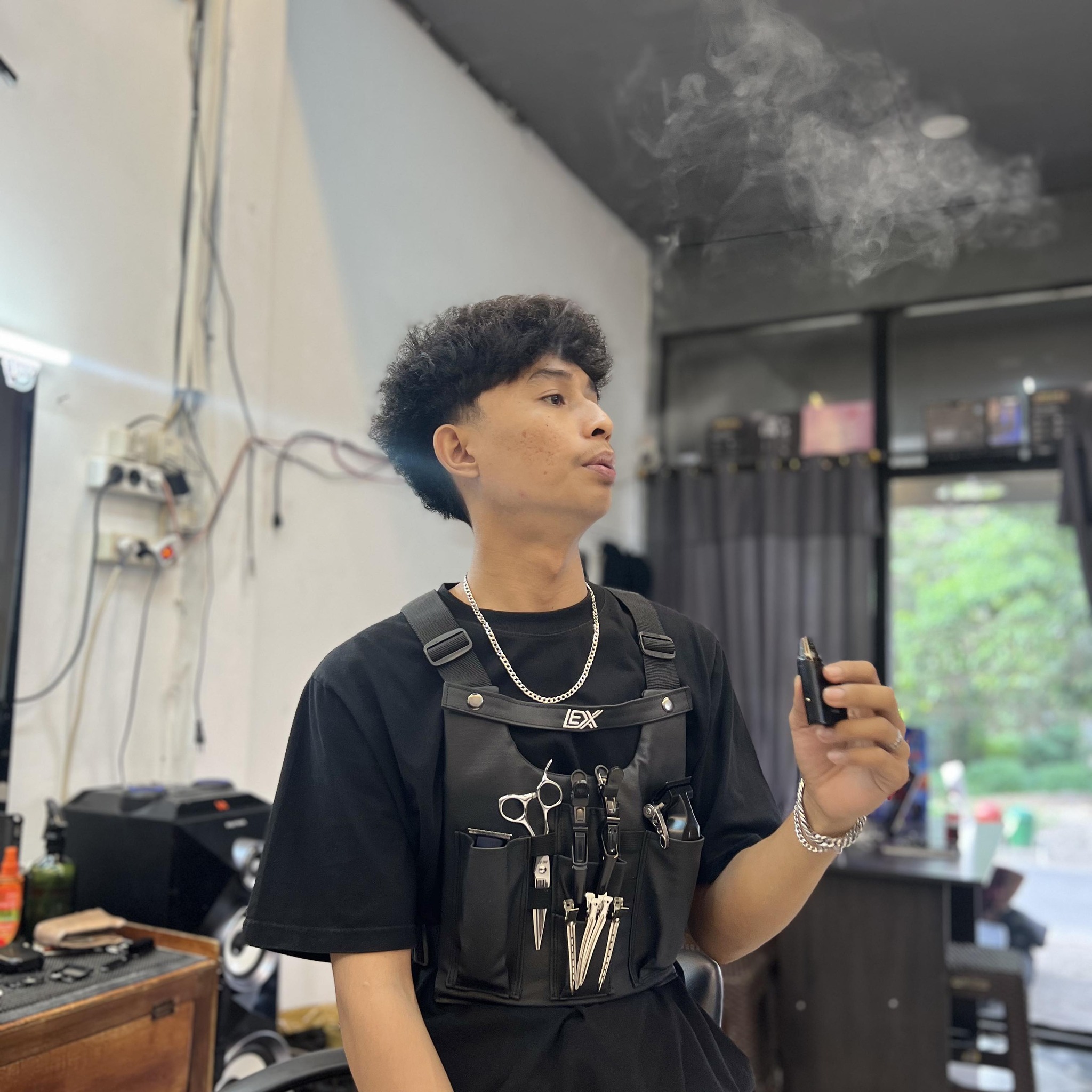 rekomendasi haircut buat rambut lurus dan jigrak#capsterrill #commahair ...