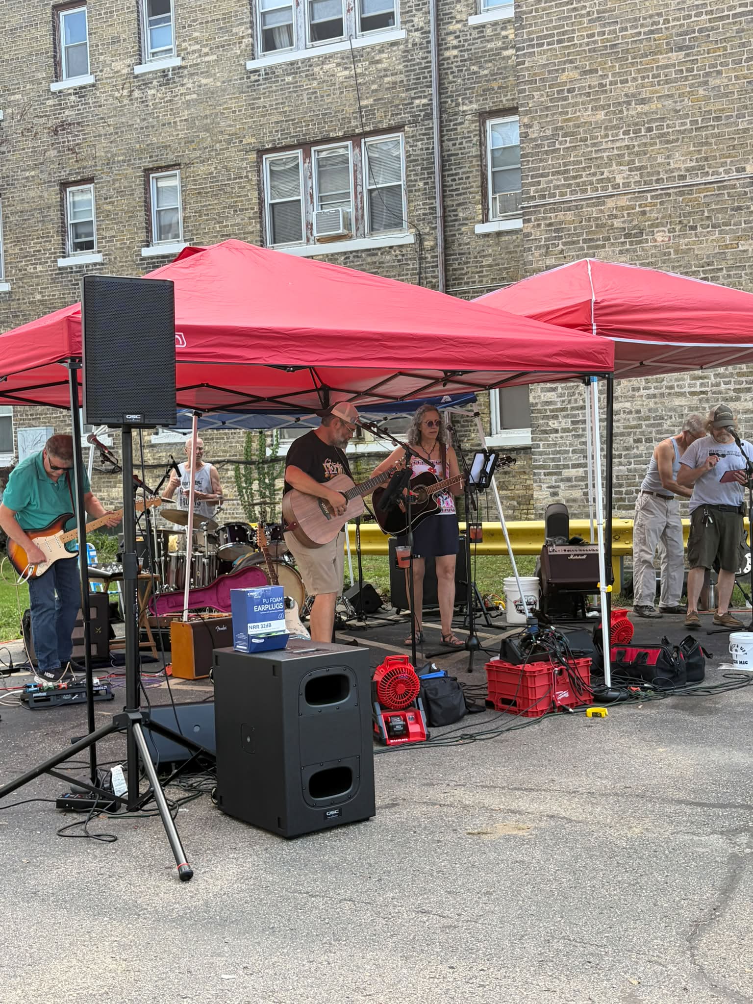 The Foxhole Lounge | Racine WI