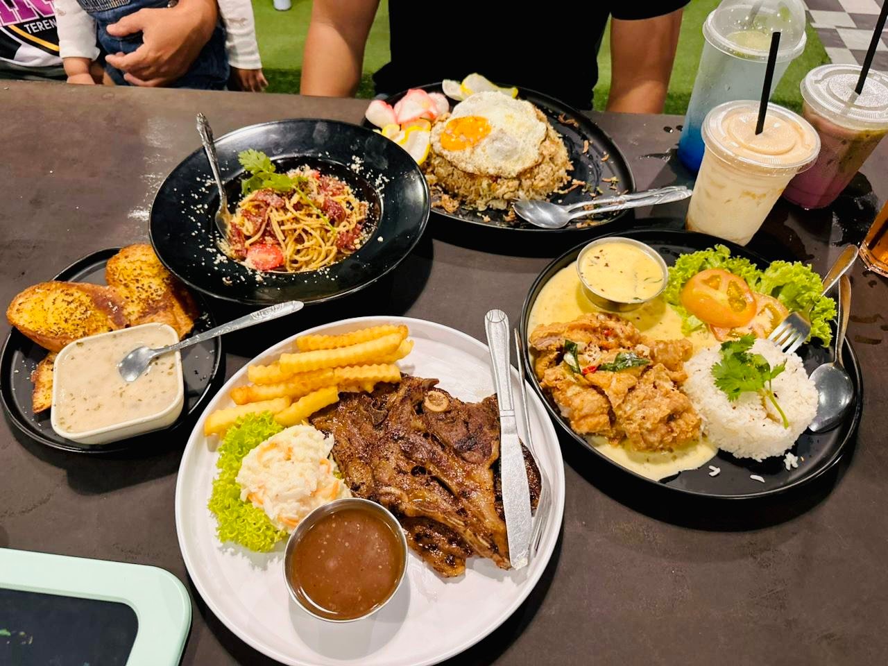 BroKy Kitchen | Paka