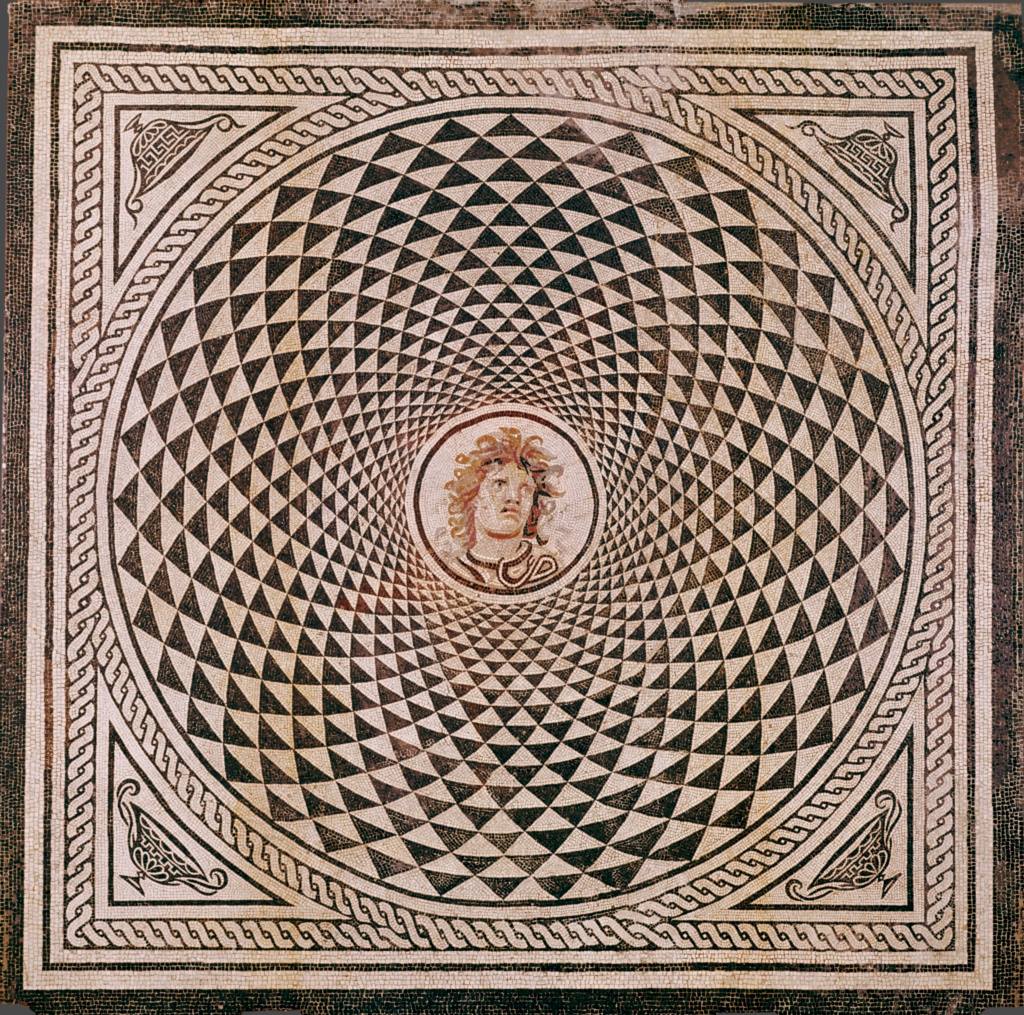 Antiqva Hispania - La Gorgona Medusa. Suelo de mosaico con cabeza de ...