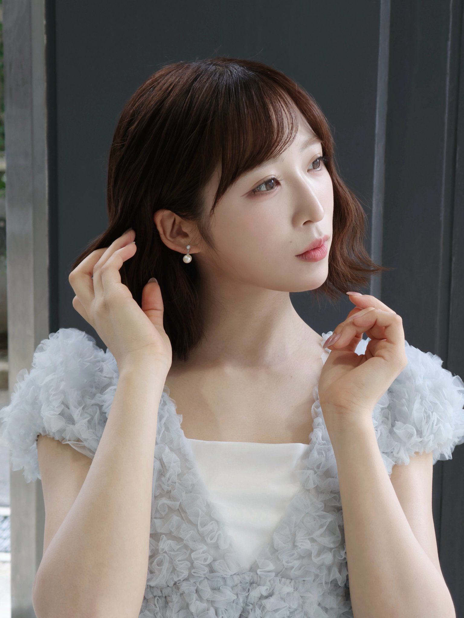 小栗有以