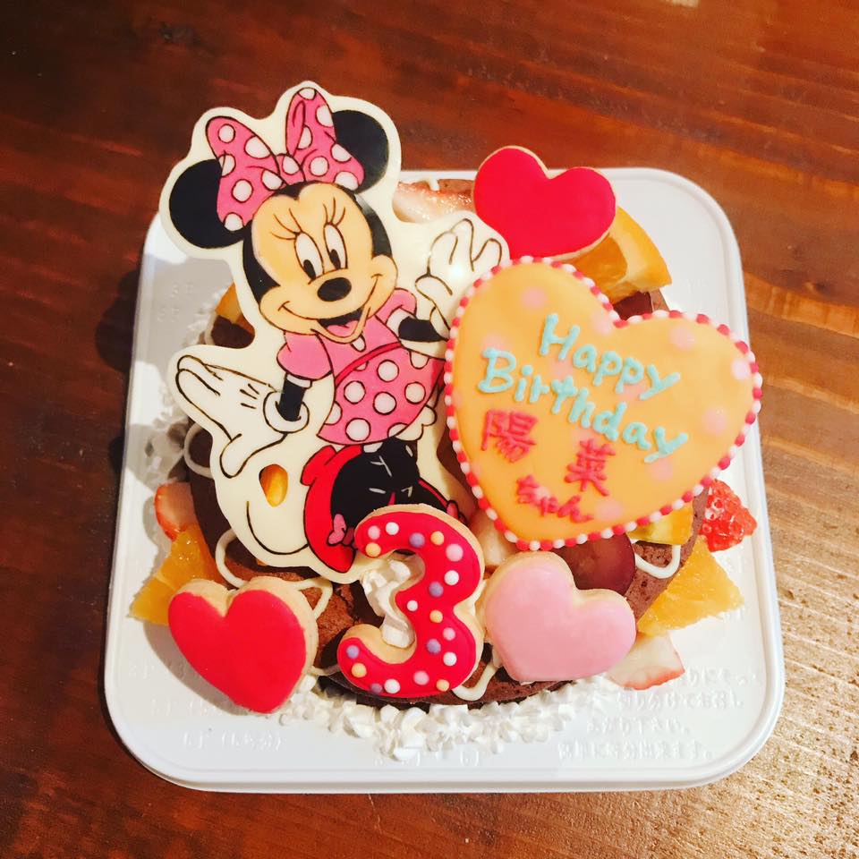 12月 1月のオーダーケーキ アイシングクッキーのご予約受付中です Cafe Charmmy カフェ チャーミー Facebook