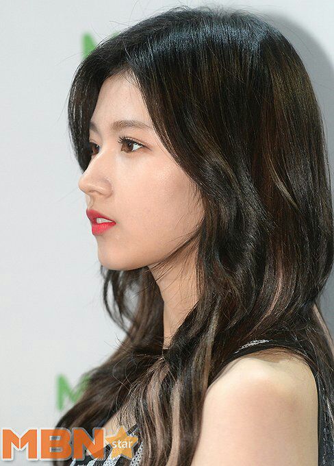 PIC] 161119 SANA at 2016 MelOn Music Awards Red Carpet 💕 #사나 #サナ