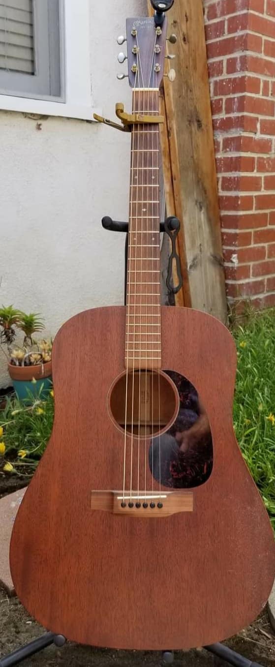 Comparison of Martin 000-15M Auditorium and D-15M Dreadnought Guitars