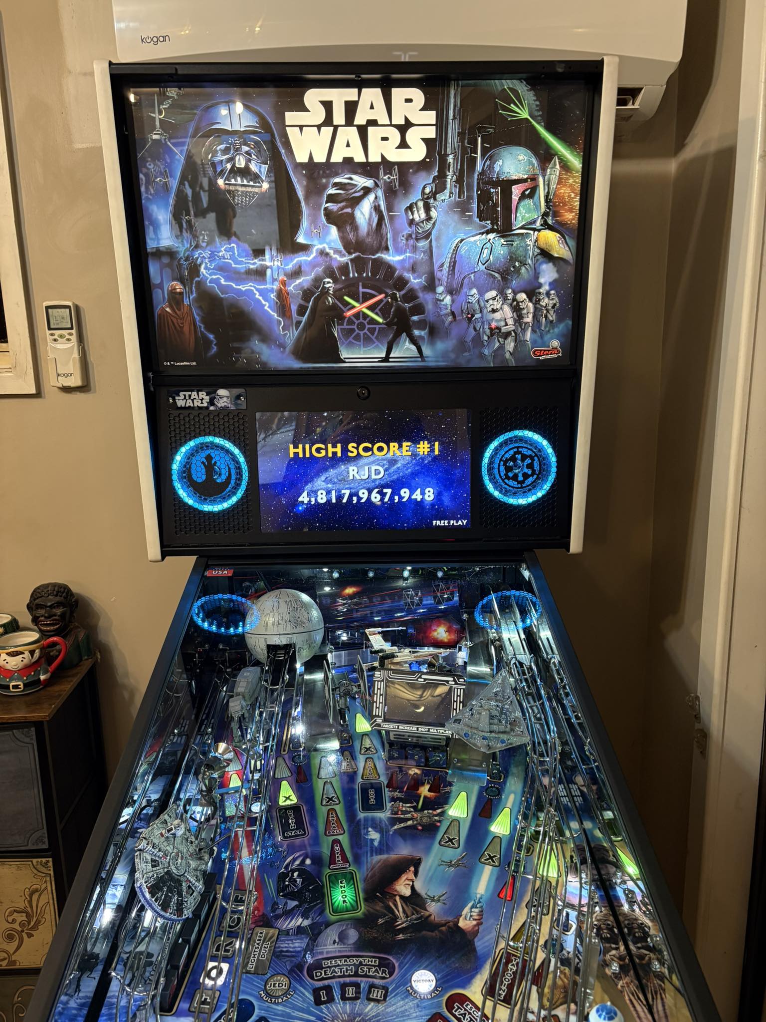 法冊 STAR WARS 2 ب ት 300 TAR WART STAR WARS 6 182 6182265 265 730
