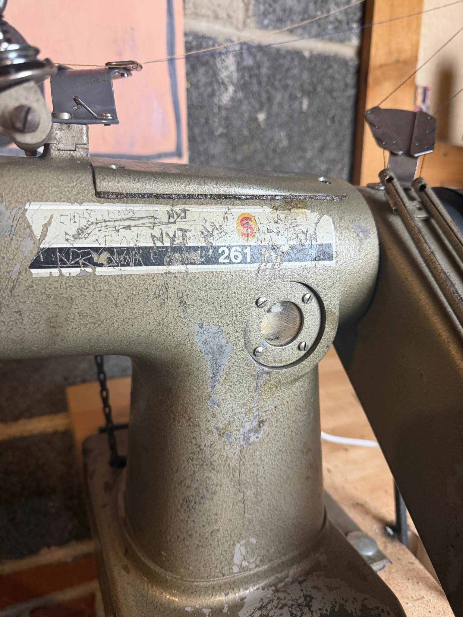 Singer 261 off the arm felling machine - Sewing Machines & Sergers ...