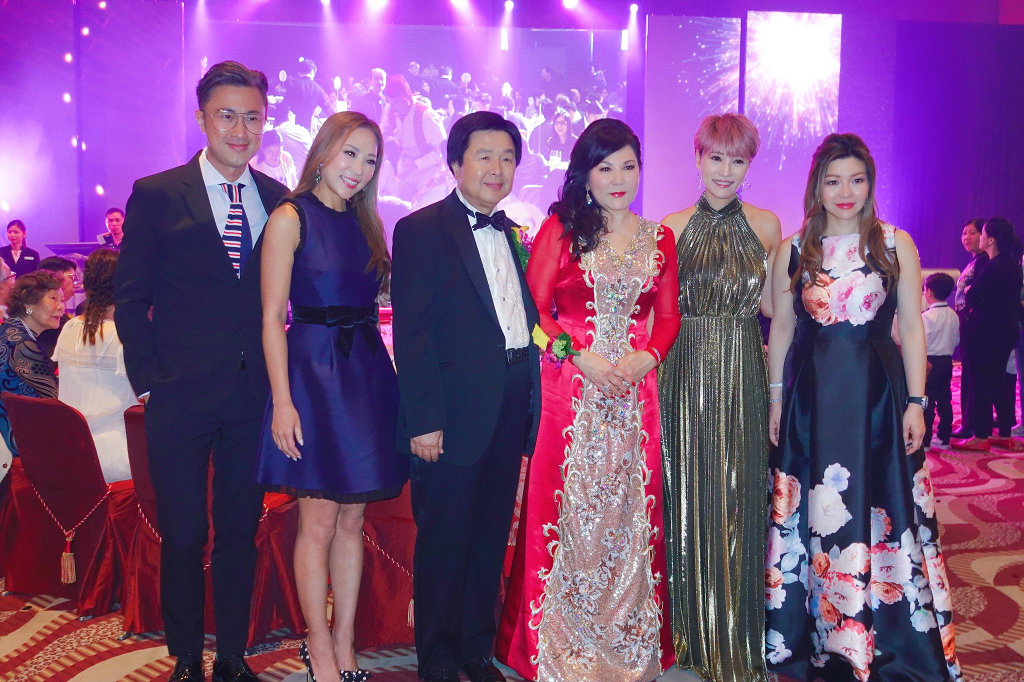 李璧琦 Becky Lee - 感謝蔡生蔡太邀請於 #旭日國際集團 周年晚宴作唱歌表演嘉賓分享了 #征服 及... | Facebook