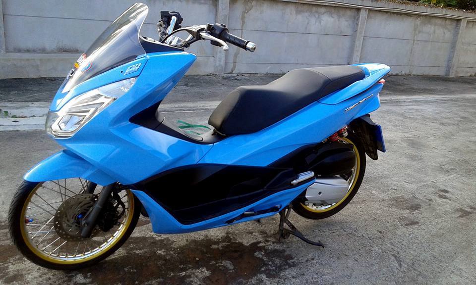 Honda PCX with Aluminum Alloy Wheel Rims 17