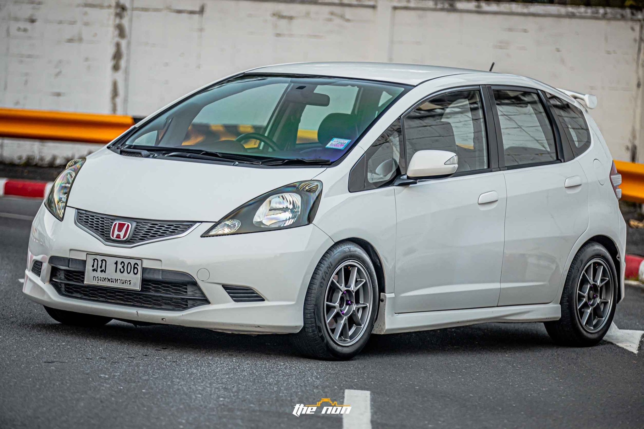 ขายรถมือสอง ราคาถูก รถยนต์มือสอง รถบ้านมือ2 | Honda Jazz GE 1.5 AT SV ...