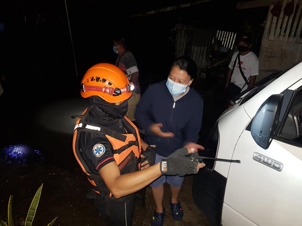 Pinpin Pareja - On going rescue at Barangay Talisayan | Facebook