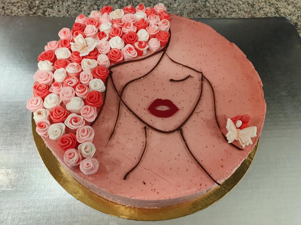 Lulu Patisse Anniversaire D Eva Bavarois Fraises Facebook