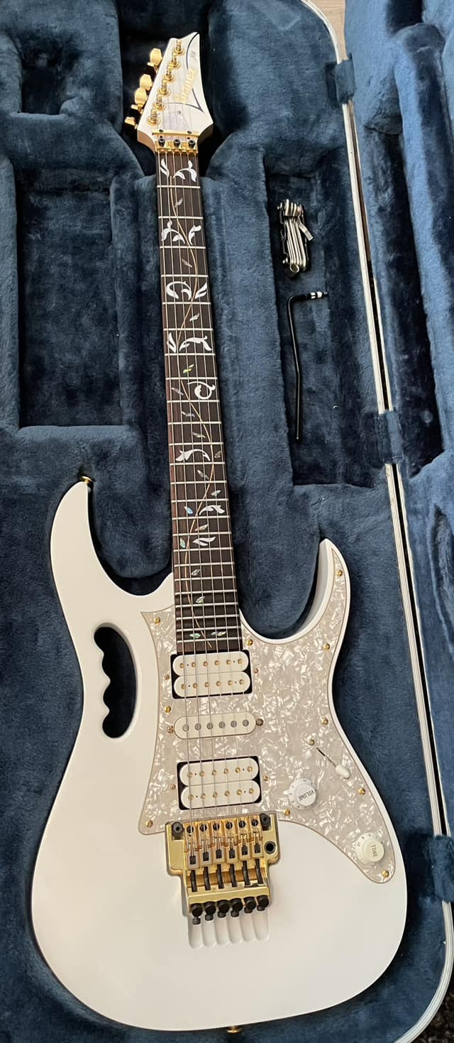 Should I replace hardware on my 2005 Ibanez JEM7V WH?