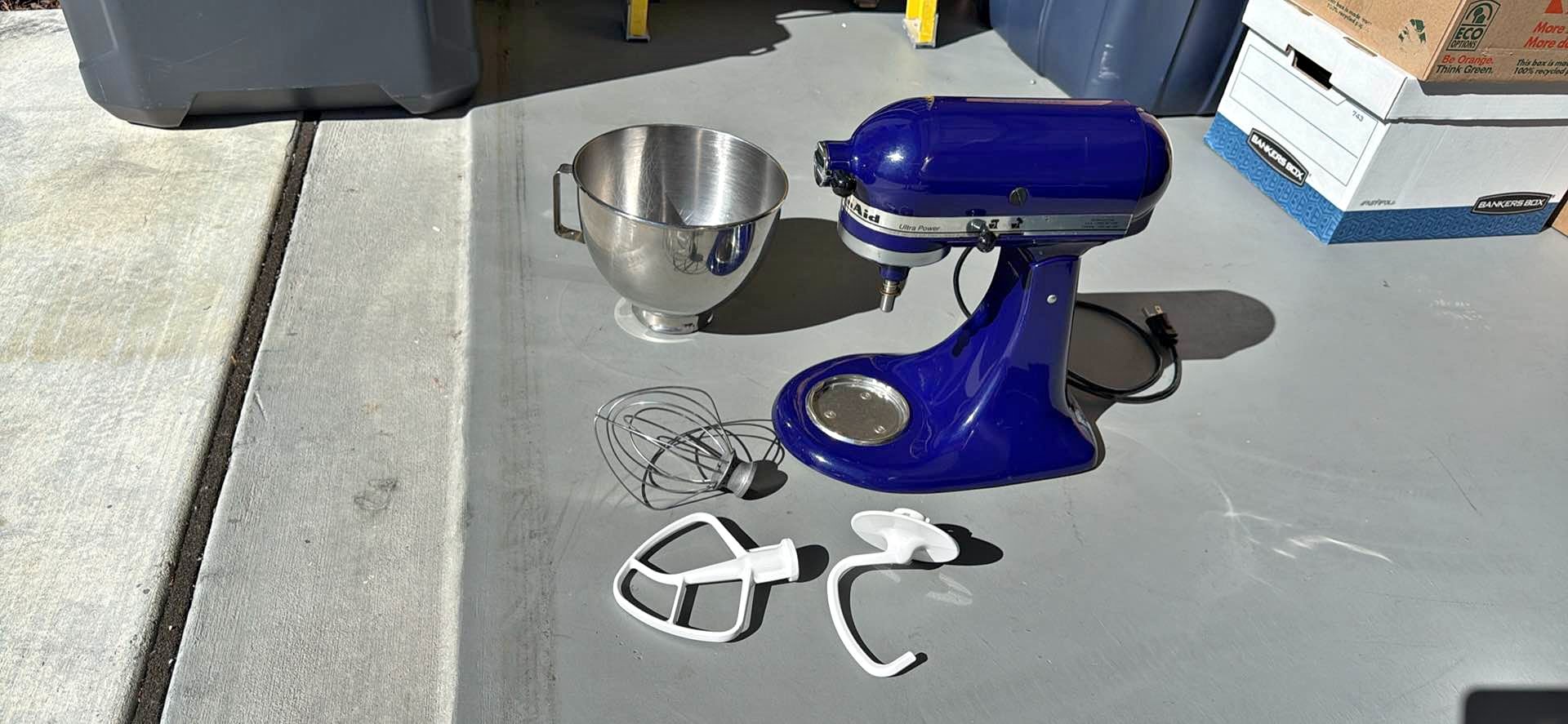 KitchenAid 4.5 Qt Ultra Power Blue Stand Mixer - not operational 