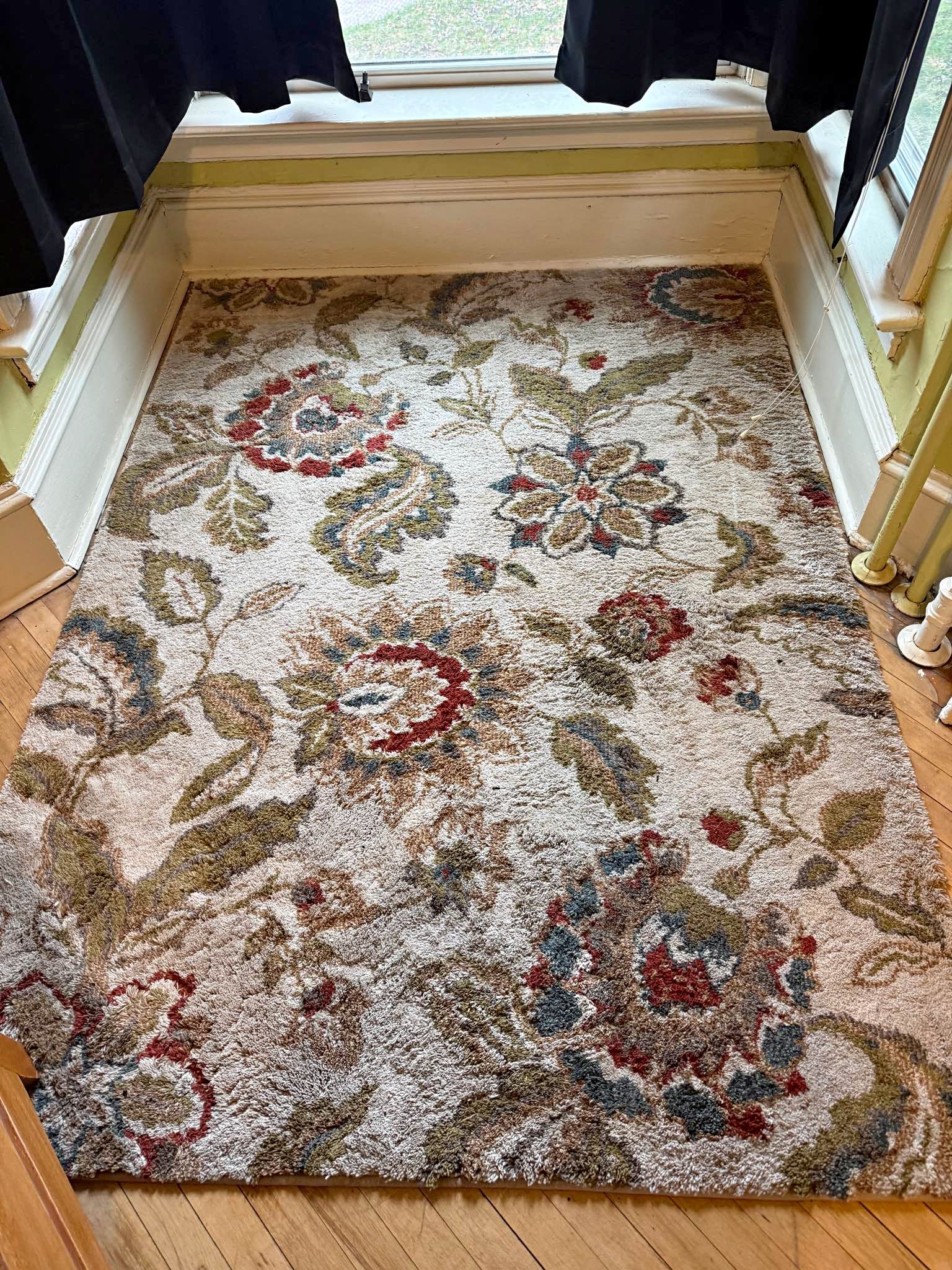 Floral area rug - Area Rugs - Superior, Wisconsin | Facebook ...