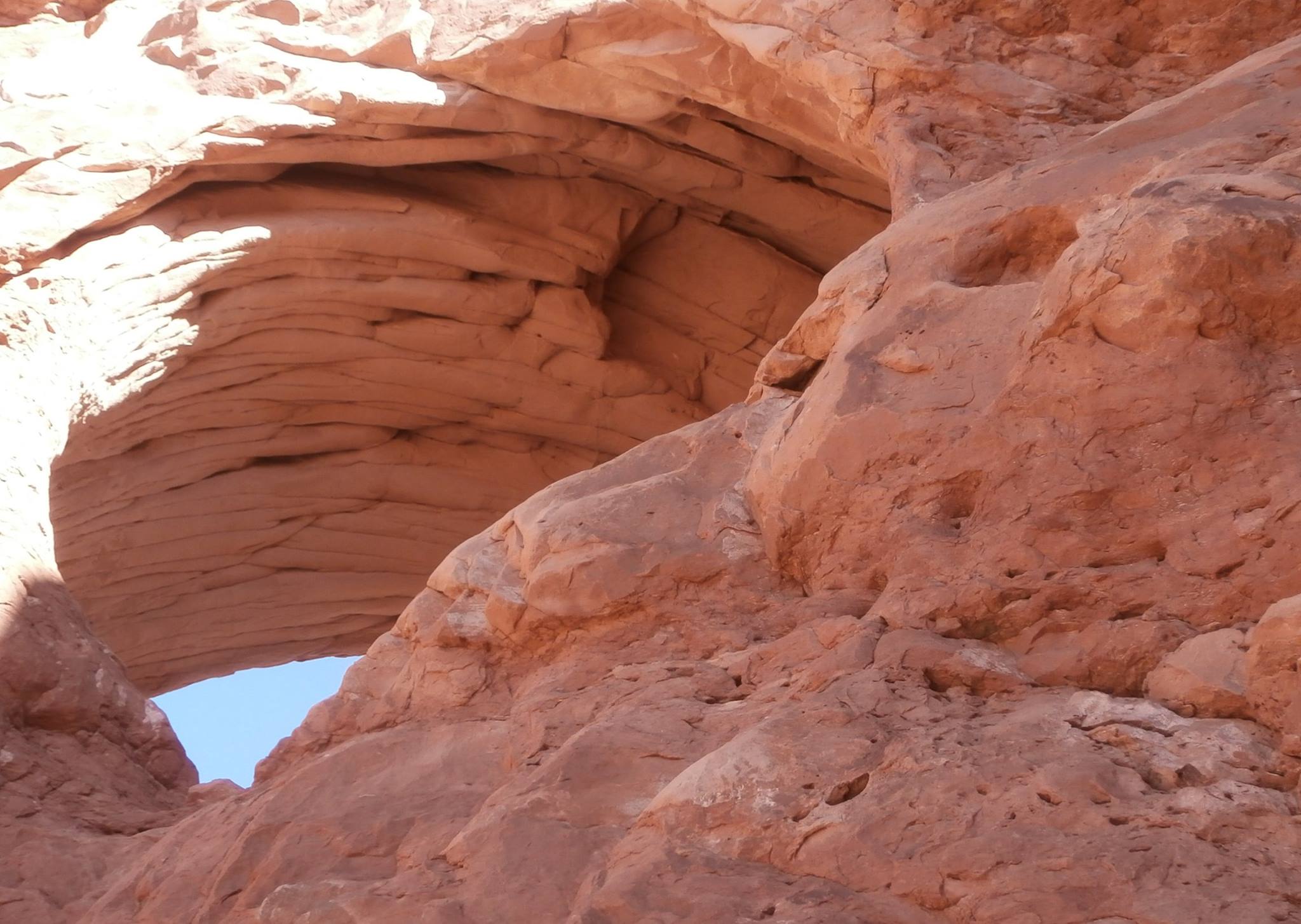 Arches - The inside of Turret Arch South offers a hint about the arch ...